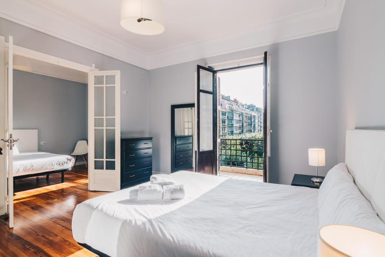 Apartamento Royal Сан Себастиан Екстериор снимка