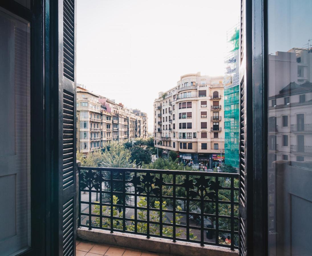 Apartamento Royal Сан Себастиан Екстериор снимка